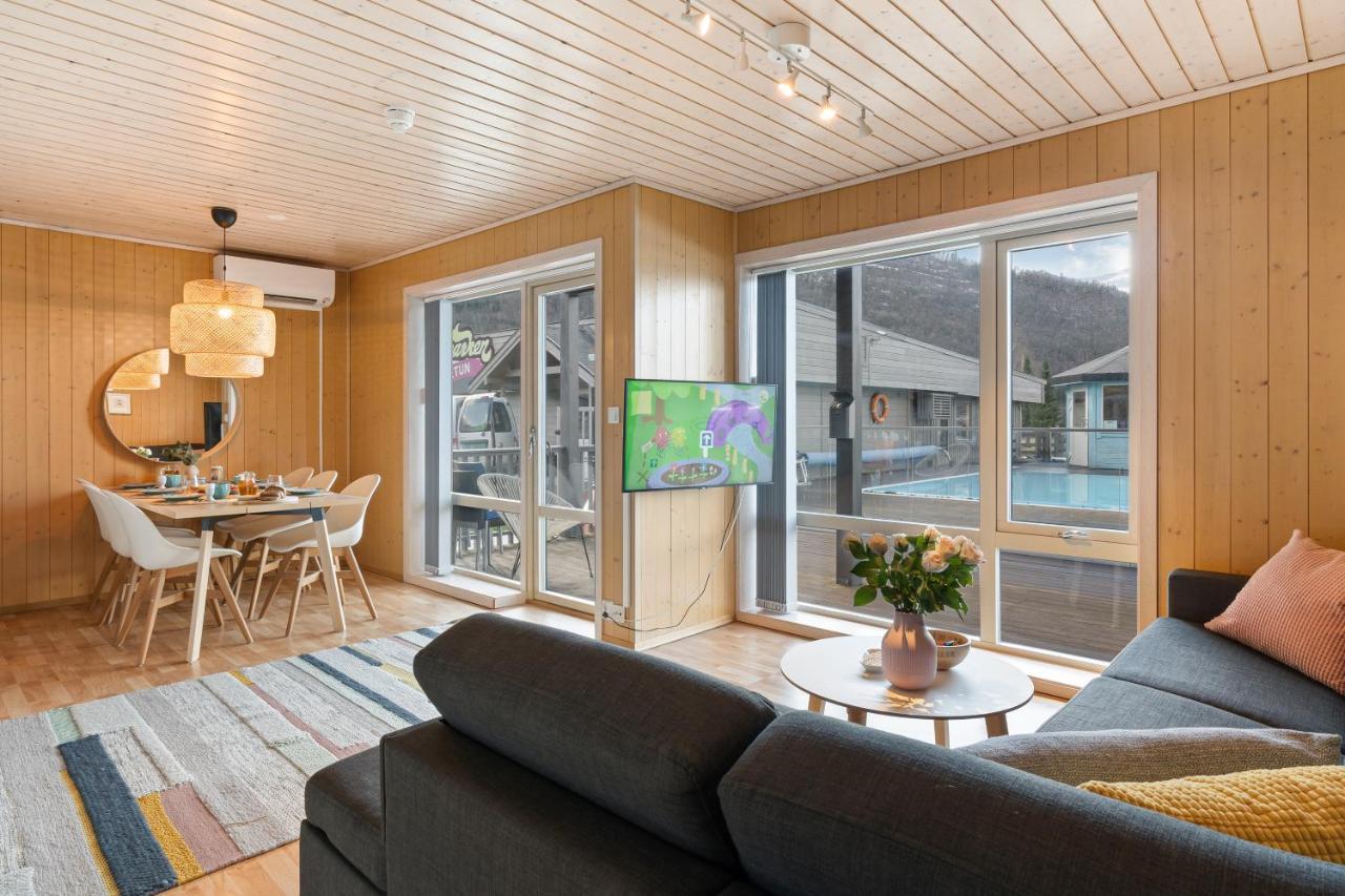 Hotel Mikkelparken Ferietun Kinsarvik Esterno foto