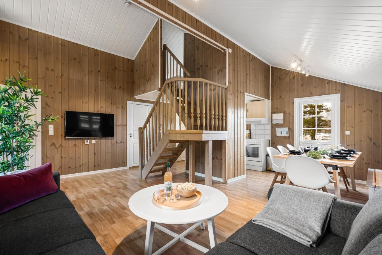 Hotel Mikkelparken Ferietun Kinsarvik Esterno foto