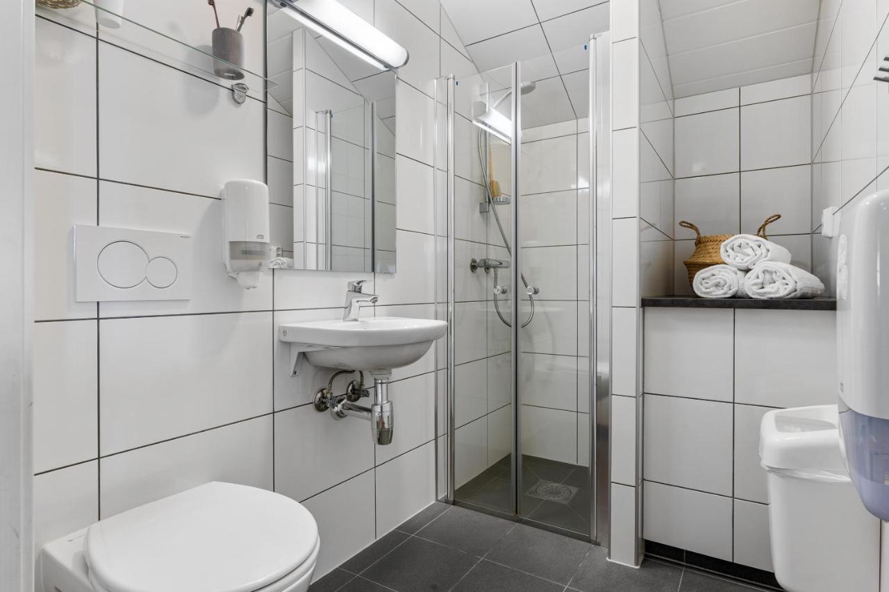 Hotel Mikkelparken Ferietun Kinsarvik Esterno foto