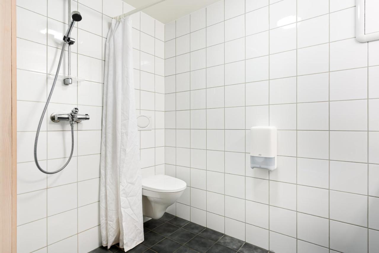 Hotel Mikkelparken Ferietun Kinsarvik Esterno foto