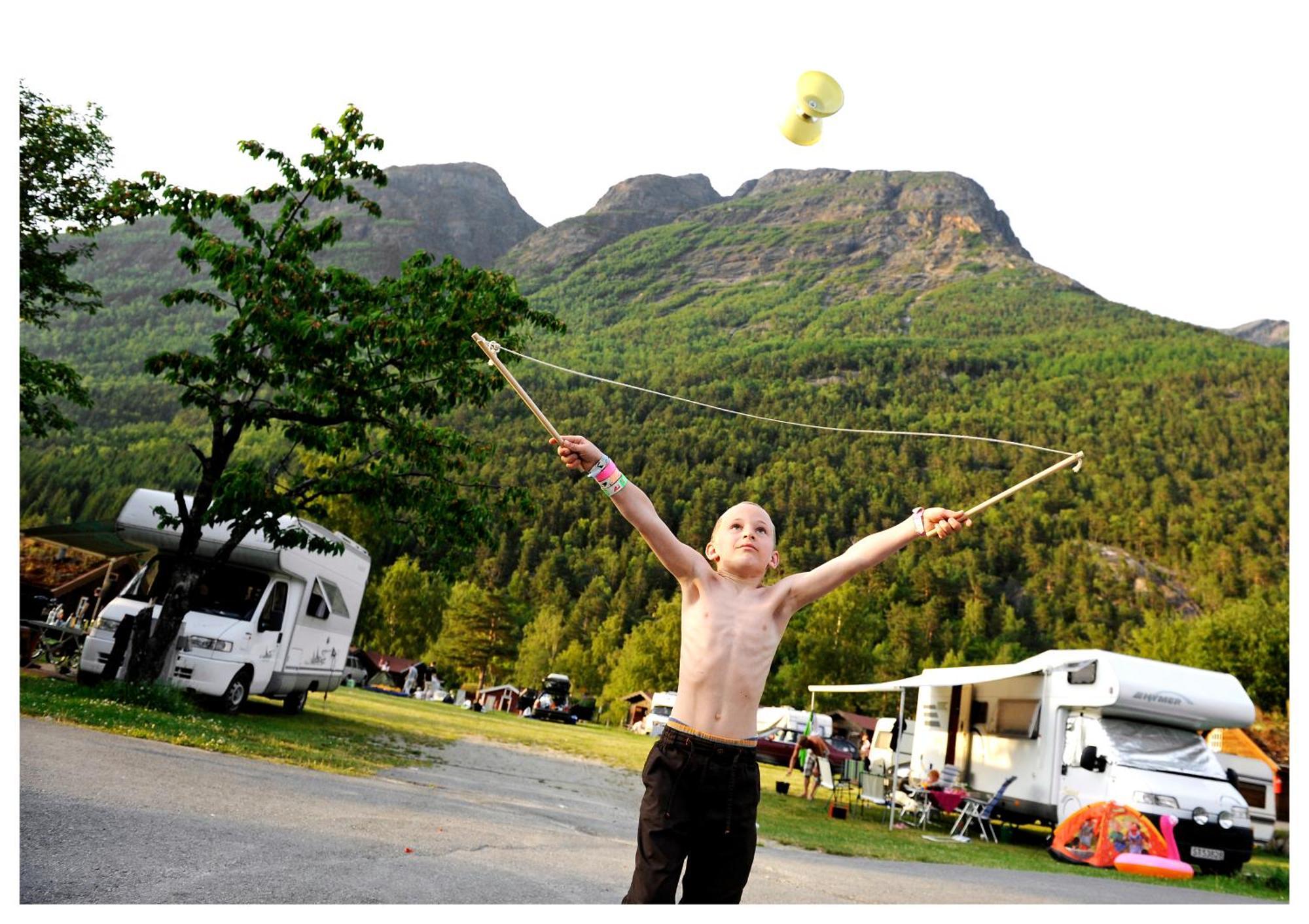 Hotel Mikkelparken Ferietun Kinsarvik Esterno foto