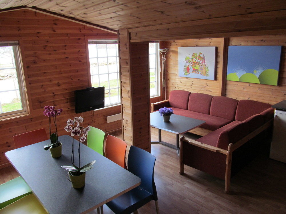 Hotel Mikkelparken Ferietun Kinsarvik Esterno foto